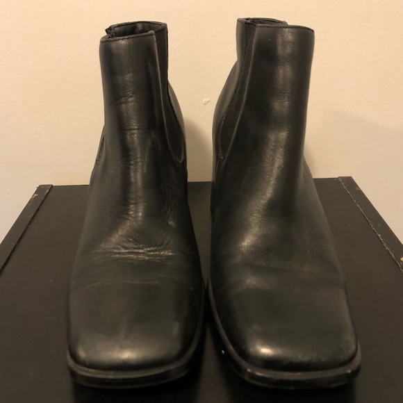 White Mountain Black Booties - Picture 5 of 8